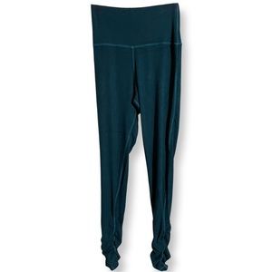 🔥 SALE - RARE! NWOT Women’s Electric & Rose Ribbed Ruched Green Leggings